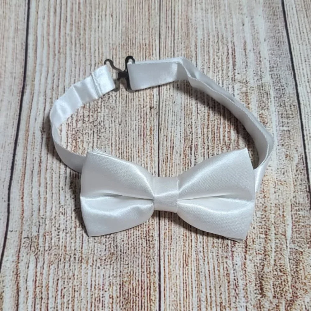 Satin Silk Pre-Tied Bow Tie - White - NEW